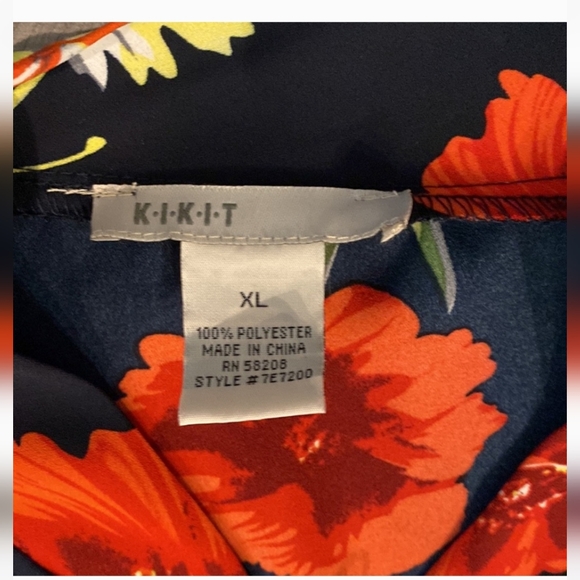 Lightweight Windbreaker Style Jacket Black Red Floral, Front Zip, Size XL - Picture 3 of 6